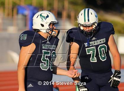 Thumbnail 2 in Corona del Mar vs. La Costa Canyon (Brothers in Arms Classic) photogallery.