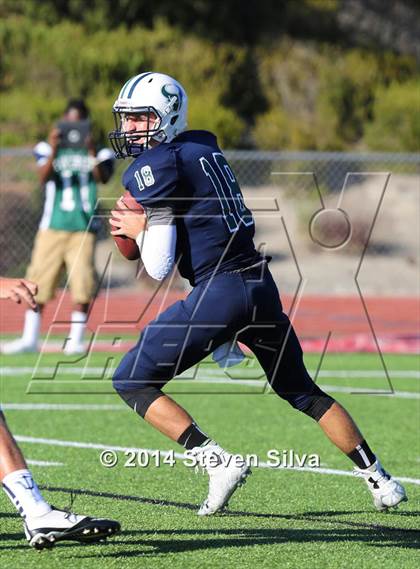 Thumbnail 2 in Corona del Mar vs. La Costa Canyon (Brothers in Arms Classic) photogallery.