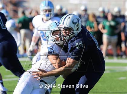 Thumbnail 3 in Corona del Mar vs. La Costa Canyon (Brothers in Arms Classic) photogallery.