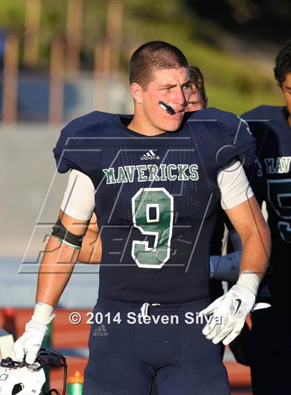 Thumbnail 1 in Corona del Mar vs. La Costa Canyon (Brothers in Arms Classic) photogallery.