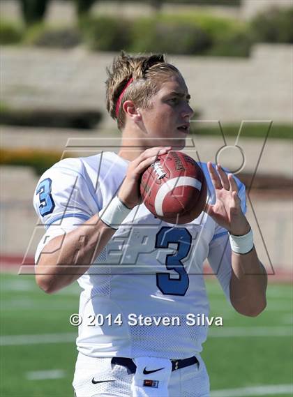 Thumbnail 2 in Corona del Mar vs. La Costa Canyon (Brothers in Arms Classic) photogallery.
