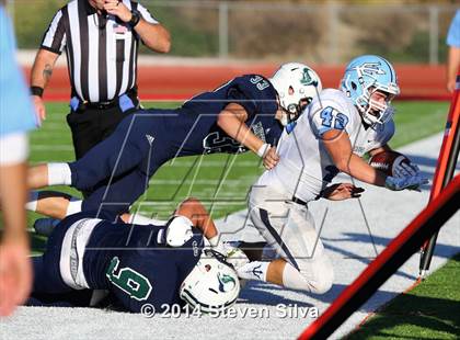 Thumbnail 3 in Corona del Mar vs. La Costa Canyon (Brothers in Arms Classic) photogallery.