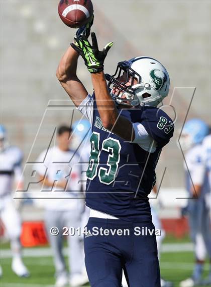 Thumbnail 1 in Corona del Mar vs. La Costa Canyon (Brothers in Arms Classic) photogallery.