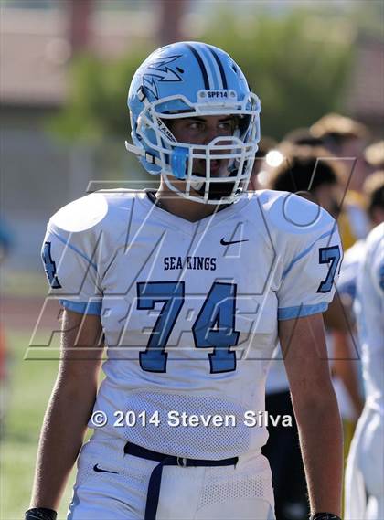 Thumbnail 3 in Corona del Mar vs. La Costa Canyon (Brothers in Arms Classic) photogallery.