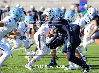 Thumbnail 2 in Corona del Mar vs. La Costa Canyon (Brothers in Arms Classic) photogallery.