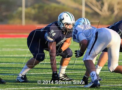 Thumbnail 3 in Corona del Mar vs. La Costa Canyon (Brothers in Arms Classic) photogallery.