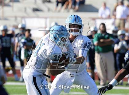 Thumbnail 2 in Corona del Mar vs. La Costa Canyon (Brothers in Arms Classic) photogallery.