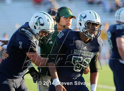 Thumbnail 3 in Corona del Mar vs. La Costa Canyon (Brothers in Arms Classic) photogallery.