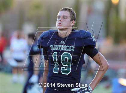 Thumbnail 2 in Corona del Mar vs. La Costa Canyon (Brothers in Arms Classic) photogallery.