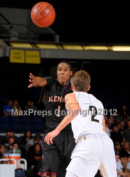 Thumbnail 2 in Alemany vs. Oak Park (CIF SS D3A Final) photogallery.