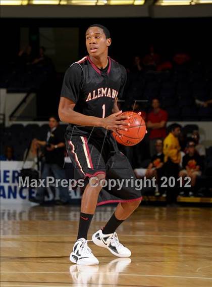 Thumbnail 1 in Alemany vs. Oak Park (CIF SS D3A Final) photogallery.