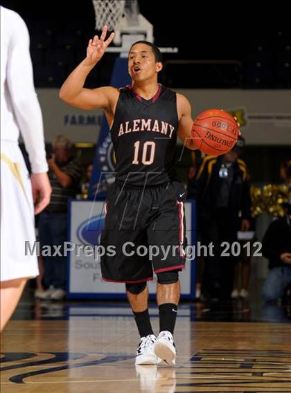 Thumbnail 1 in Alemany vs. Oak Park (CIF SS D3A Final) photogallery.