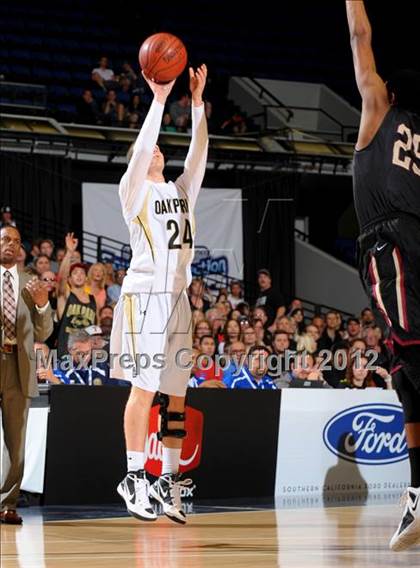 Thumbnail 1 in Alemany vs. Oak Park (CIF SS D3A Final) photogallery.
