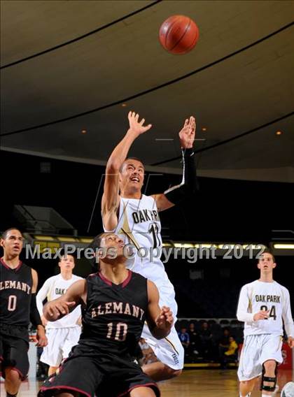 Thumbnail 2 in Alemany vs. Oak Park (CIF SS D3A Final) photogallery.