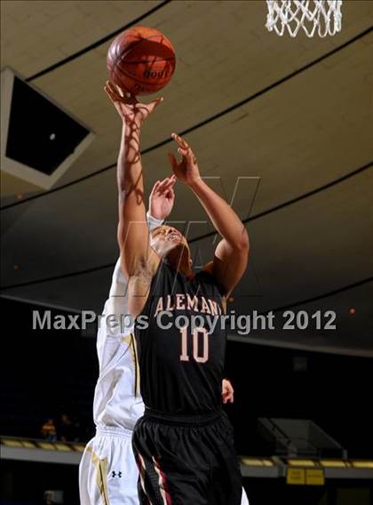 Thumbnail 2 in Alemany vs. Oak Park (CIF SS D3A Final) photogallery.