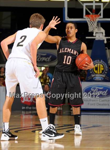 Thumbnail 3 in Alemany vs. Oak Park (CIF SS D3A Final) photogallery.