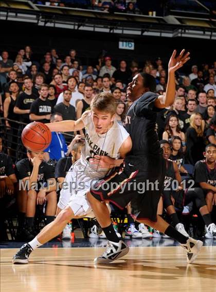 Thumbnail 1 in Alemany vs. Oak Park (CIF SS D3A Final) photogallery.