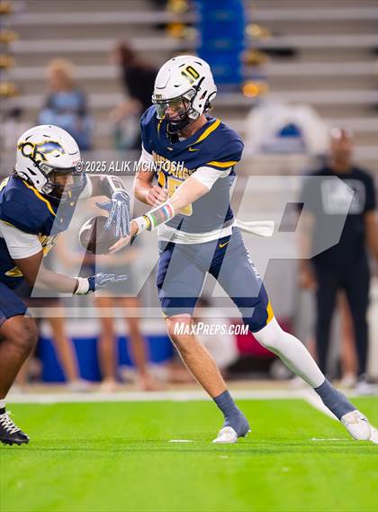 Thumbnail 1 in Klein @ Cypress Ranch (UIL Football 6A D1 Bi-District) photogallery.