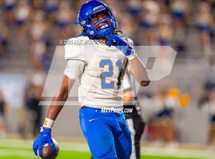 Thumbnail 3 in Klein @ Cypress Ranch (UIL Football 6A D1 Bi-District) photogallery.