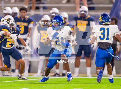 Thumbnail 3 in Klein @ Cypress Ranch (UIL Football 6A D1 Bi-District) photogallery.