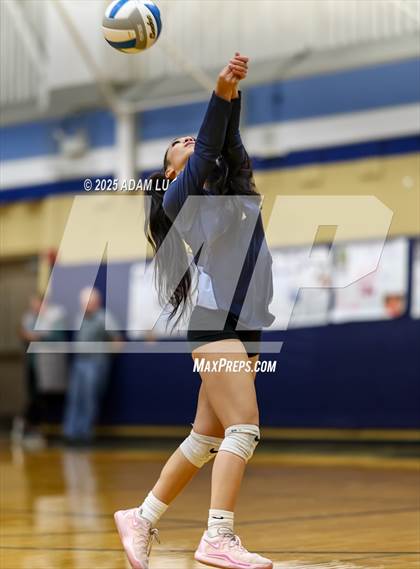 Thumbnail 3 in Foster @ Interlake photogallery.