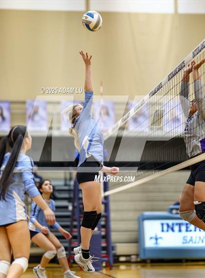 Thumbnail 2 in Foster @ Interlake photogallery.