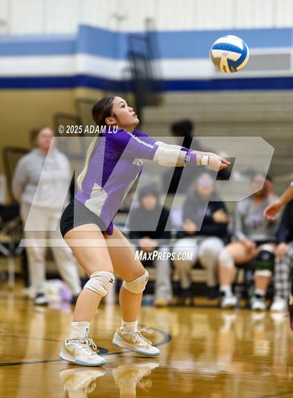Thumbnail 2 in Foster @ Interlake photogallery.