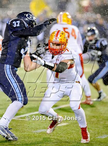 Thumbnail 3 in Bellarmine College Prep vs. Mission Viejo (CIF State Division 1-AA Final) photogallery.