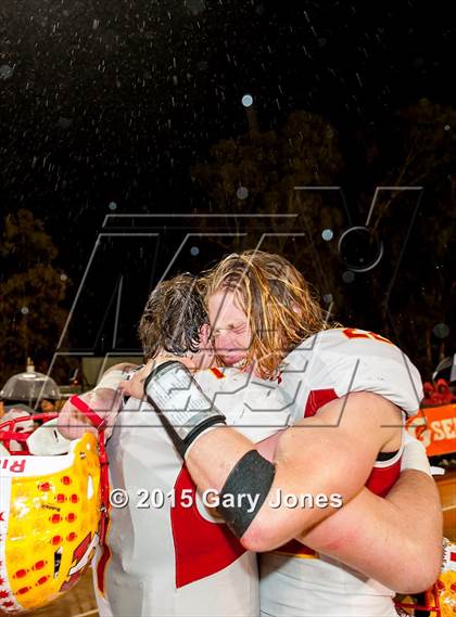 Thumbnail 2 in Bellarmine College Prep vs. Mission Viejo (CIF State Division 1-AA Final) photogallery.