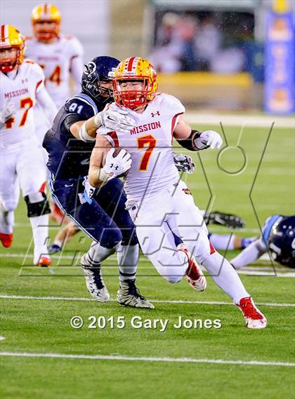 Thumbnail 3 in Bellarmine College Prep vs. Mission Viejo (CIF State Division 1-AA Final) photogallery.