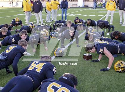 Thumbnail 1 in Jefferson @ Malakoff (UIL Football 3A DI Region II Regional Playoff) photogallery.