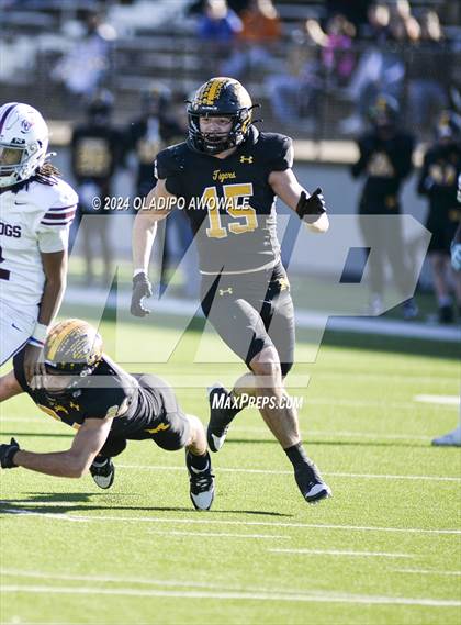 Thumbnail 1 in Jefferson @ Malakoff (UIL Football 3A DI Region II Regional Playoff) photogallery.