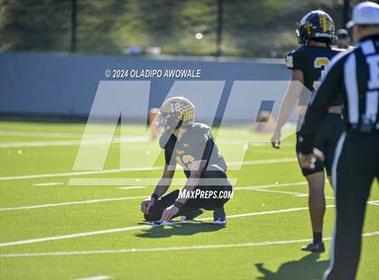 Thumbnail 1 in Jefferson @ Malakoff (UIL Football 3A DI Region II Regional Playoff) photogallery.