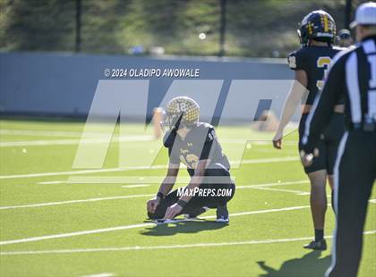 Thumbnail 3 in Jefferson @ Malakoff (UIL Football 3A DI Region II Regional Playoff) photogallery.