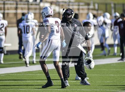 Thumbnail 2 in Jefferson @ Malakoff (UIL Football 3A DI Region II Regional Playoff) photogallery.
