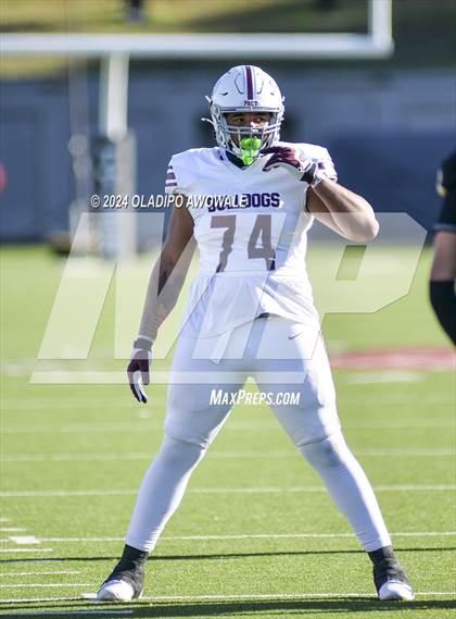 Thumbnail 2 in Jefferson @ Malakoff (UIL Football 3A DI Region II Regional Playoff) photogallery.