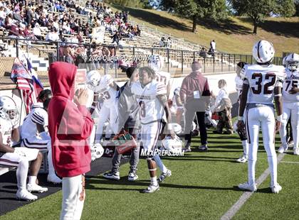 Thumbnail 3 in Jefferson @ Malakoff (UIL Football 3A DI Region II Regional Playoff) photogallery.