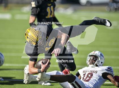Thumbnail 1 in Jefferson @ Malakoff (UIL Football 3A DI Region II Regional Playoff) photogallery.