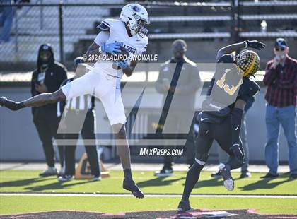 Thumbnail 3 in Jefferson @ Malakoff (UIL Football 3A DI Region II Regional Playoff) photogallery.