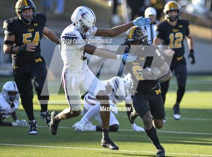 Thumbnail 2 in Jefferson @ Malakoff (UIL Football 3A DI Region II Regional Playoff) photogallery.