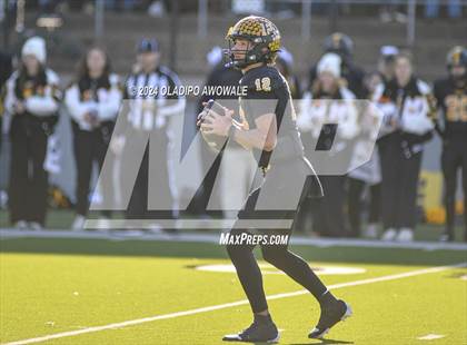 Thumbnail 1 in Jefferson @ Malakoff (UIL Football 3A DI Region II Regional Playoff) photogallery.
