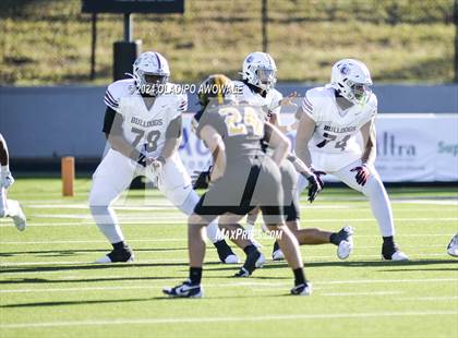 Thumbnail 2 in Jefferson @ Malakoff (UIL Football 3A DI Region II Regional Playoff) photogallery.