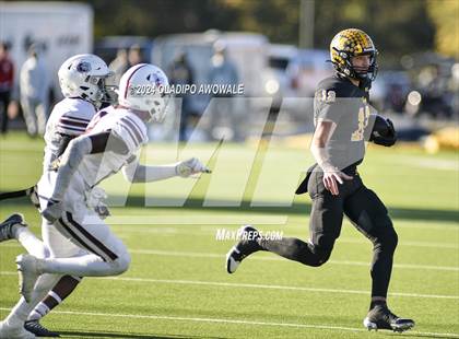 Thumbnail 2 in Jefferson @ Malakoff (UIL Football 3A DI Region II Regional Playoff) photogallery.