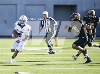 Thumbnail 3 in Jefferson @ Malakoff (UIL Football 3A DI Region II Regional Playoff) photogallery.