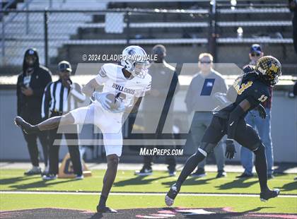 Thumbnail 1 in Jefferson @ Malakoff (UIL Football 3A DI Region II Regional Playoff) photogallery.