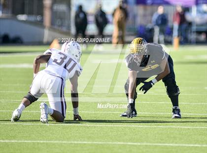Thumbnail 3 in Jefferson @ Malakoff (UIL Football 3A DI Region II Regional Playoff) photogallery.
