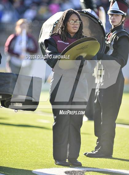 Thumbnail 2 in Jefferson @ Malakoff (UIL Football 3A DI Region II Regional Playoff) photogallery.