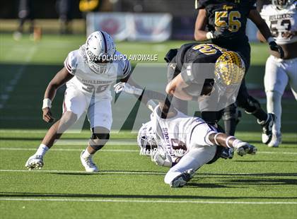 Thumbnail 2 in Jefferson @ Malakoff (UIL Football 3A DI Region II Regional Playoff) photogallery.