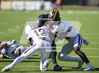 Thumbnail 2 in Jefferson @ Malakoff (UIL Football 3A DI Region II Regional Playoff) photogallery.