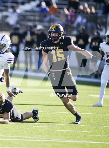 Thumbnail 2 in Jefferson @ Malakoff (UIL Football 3A DI Region II Regional Playoff) photogallery.